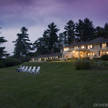 The Manor On Golden Pond Bed and Breakfast Holderness Exteriör bild